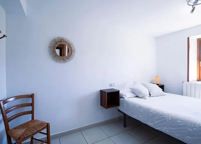 Casa Feli - Apartamento Con Jardin Privado En Los Pirineos