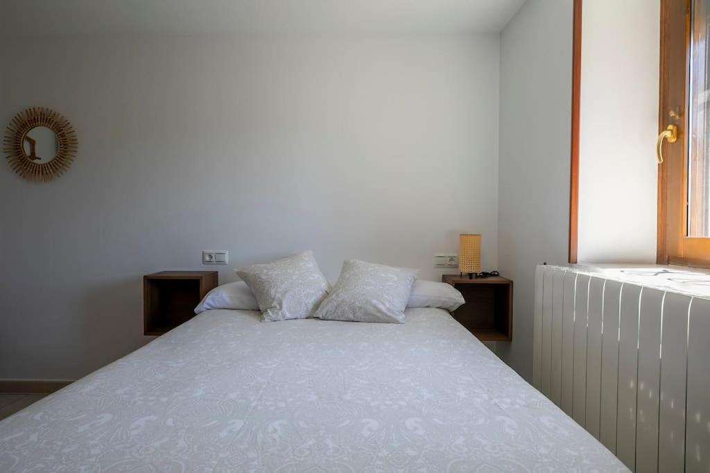 Casa Feli - Con Jardin Privado En Pirineos Castiello de Jaca
